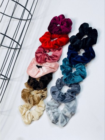 Scrunchie sametová gumička do vlasů - modrá